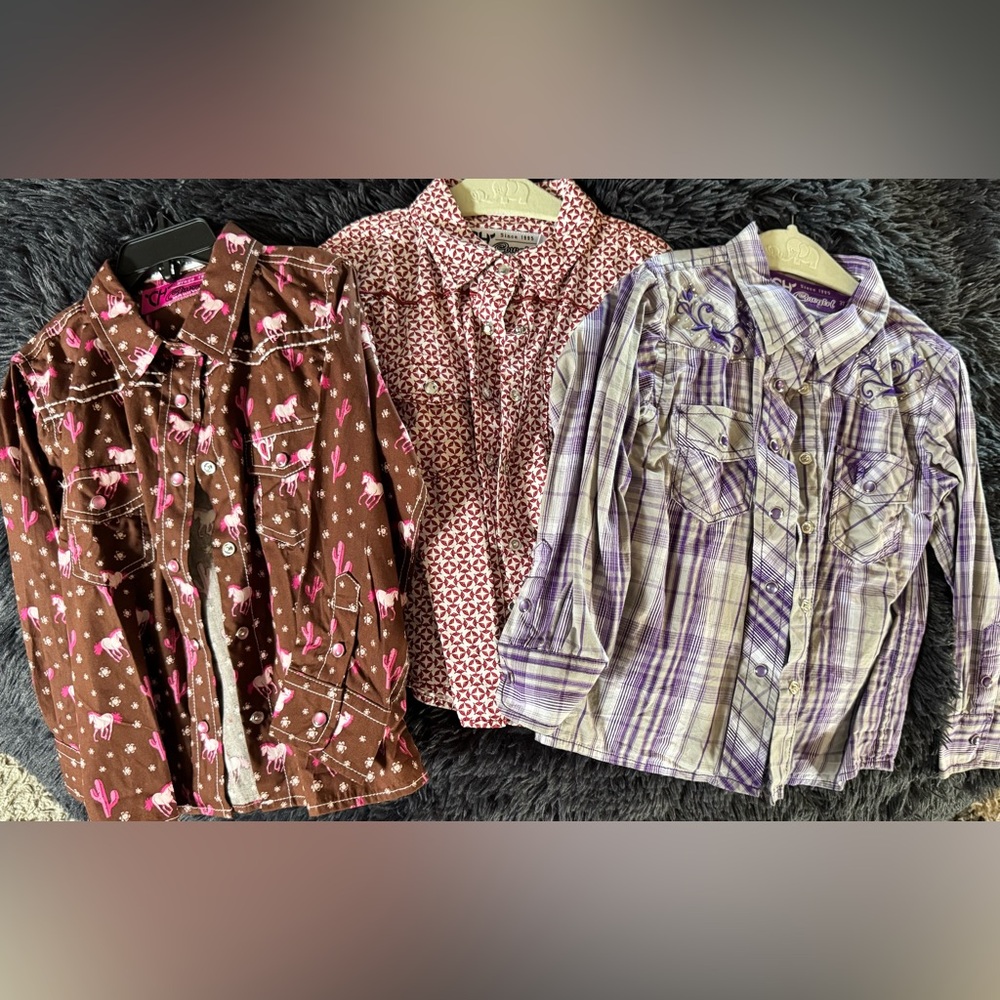 Cowgirl Hardware Patterned Button-Up Shirts x3